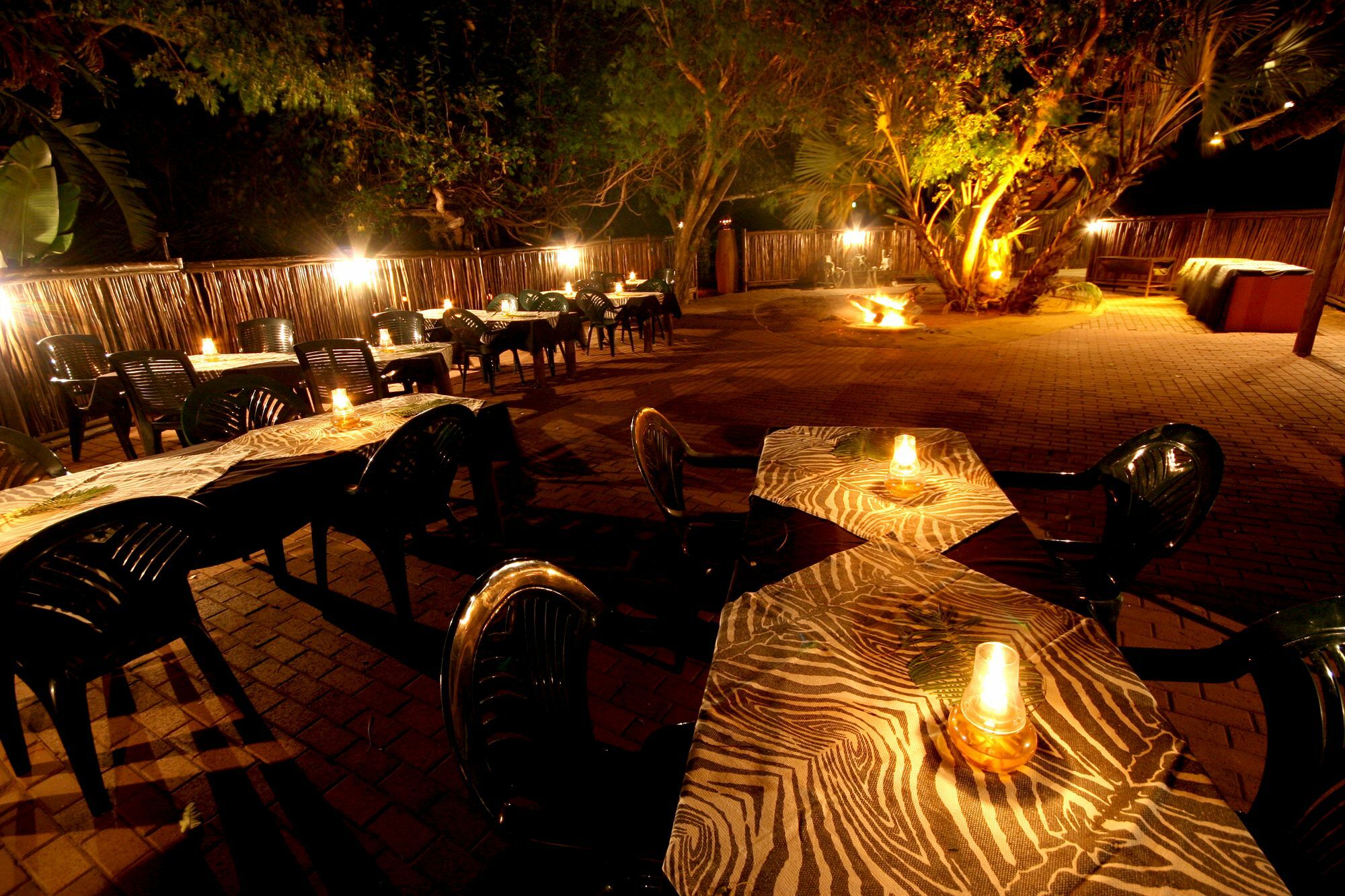 Emdoneni Lodge Hluhluwe Exterior photo